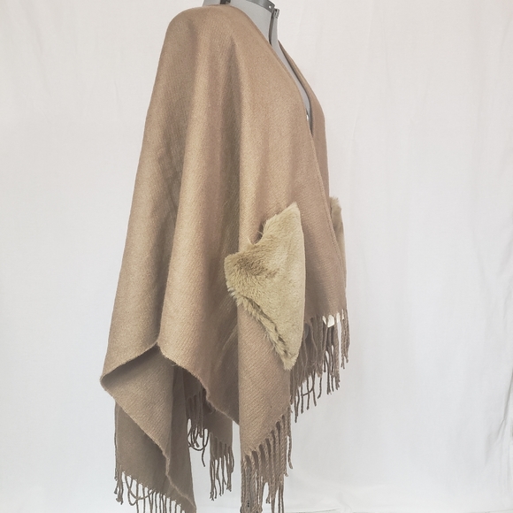 Shawl - Picture 3 of 4